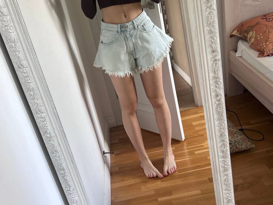 Шорти bershka розмір 34