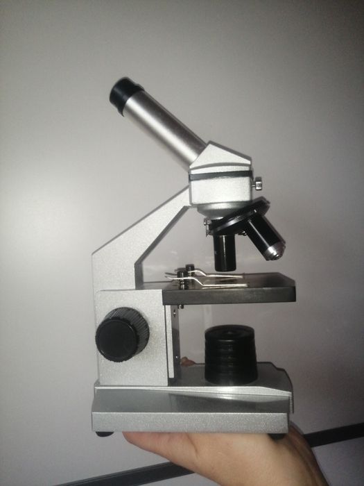 Мікроскоп Bresser 40-1024x