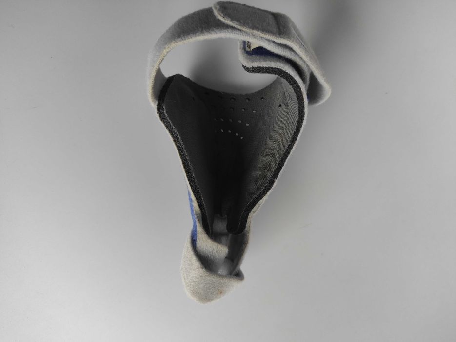 Ортез для большого пальца руки Bauerfeind RhizoLoc, р. 2, правый, шина