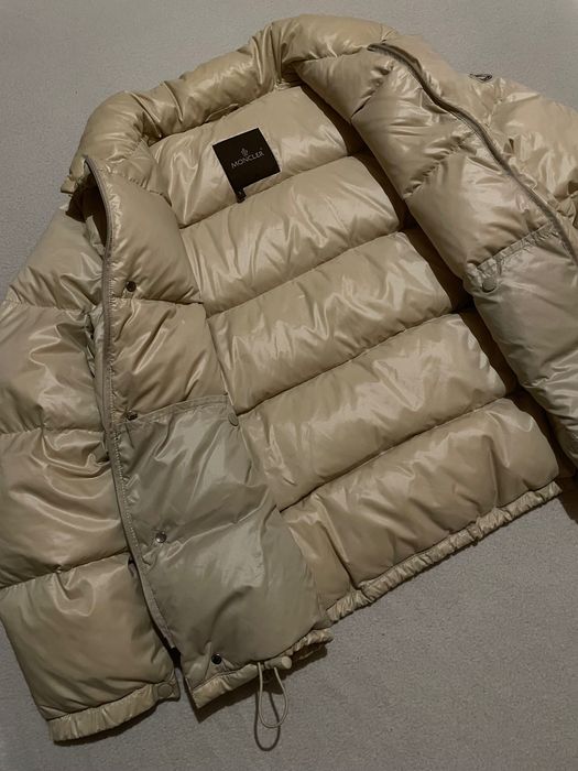 Оригінал! Глянцевий   Пуховик Moncler | M розмір