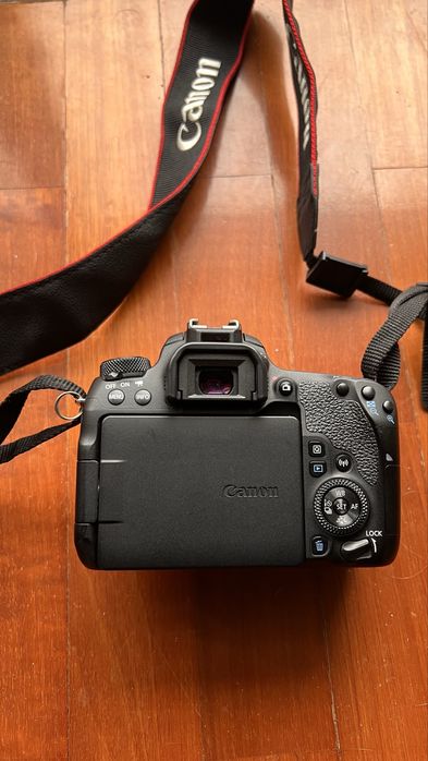 canon 77D (corpo+baterias)