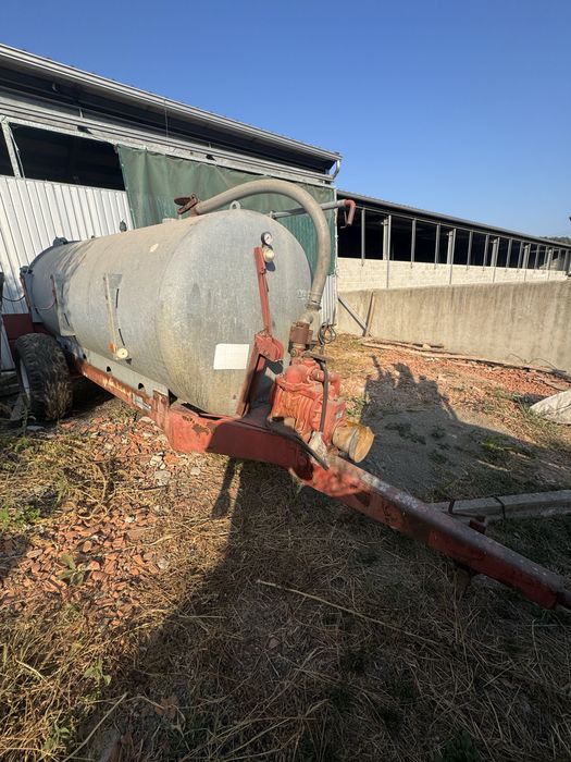 Cisterna Herculano 4000 com documentos