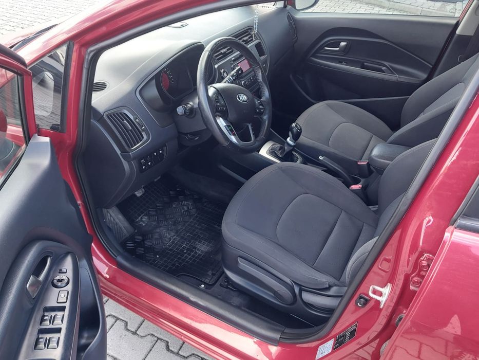 Kia Rio  1.4 benzyna