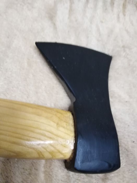Топор небольшой,