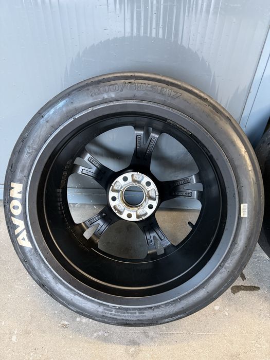 Jantes originais Lotus com slicks