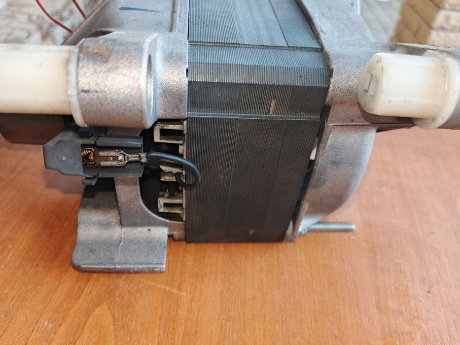 Электродвигатель 360w 1.65А