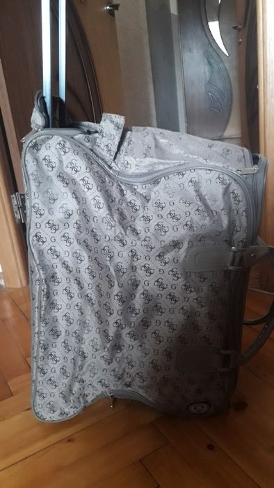 Продам сумку дорожню