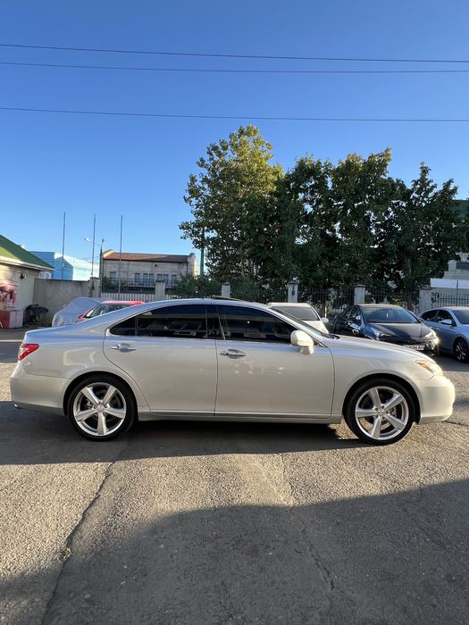 Продам Lexus Ideal