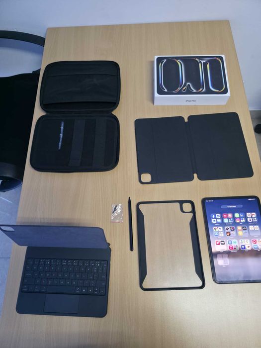 iPad Pro M5 11" 256GB Platinum – Como Novo | Apple Pencil + Teclado + Extras