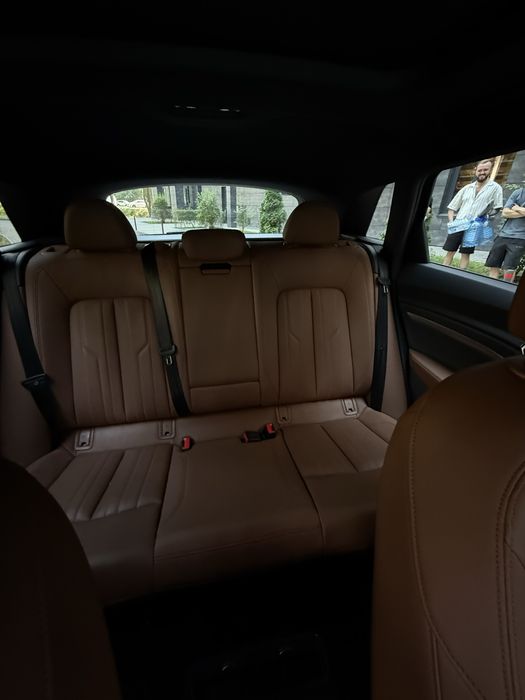 Audi e-tron 2022 VIN WA1LAAGE2PB018669 фото оголошення 11 з 24