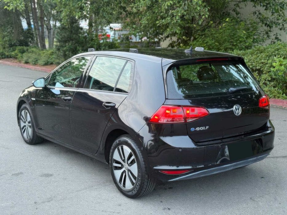 Volkswagen e-Golf SEL Premium      2016