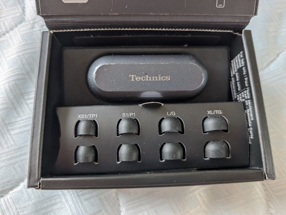 Навушники Technics az60