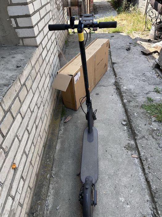 Електросамокат Xiaomi 365M
