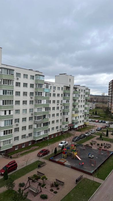Продам простору 2к квартиру 62,5м2 в ЖК Парковий. Ремонт, меблі, є газ!