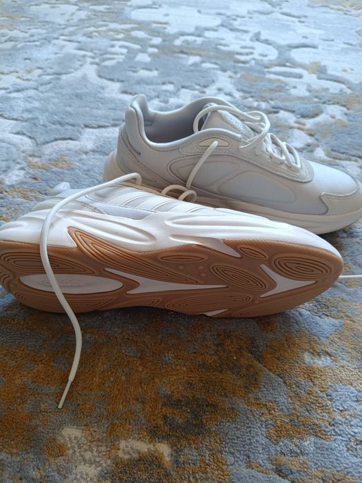 Sapatilhas adidas novas