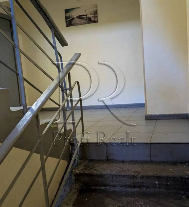 Продаж затишної 1 кімн.кварт. Русанівка Ентузіастів 31