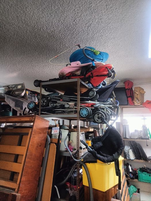 Carrinhos de bebé usados