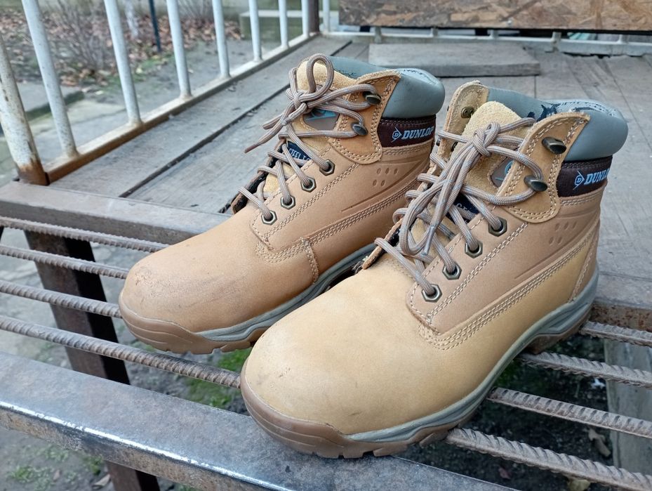 Продам зимові дитячі ботінки