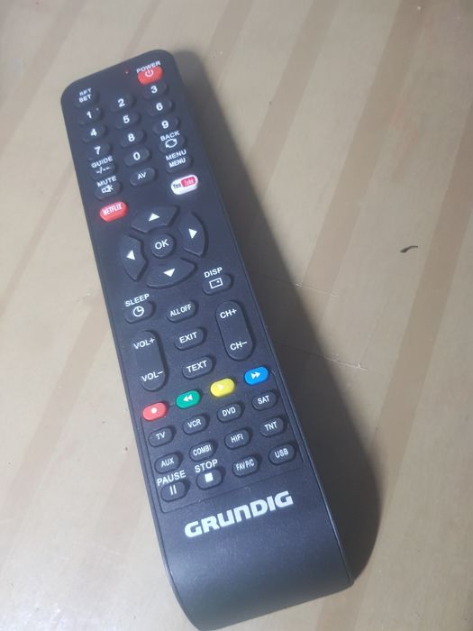 Uniwersalny pilot Nowy