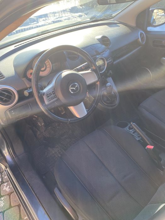 Mazda 2 2008 rok