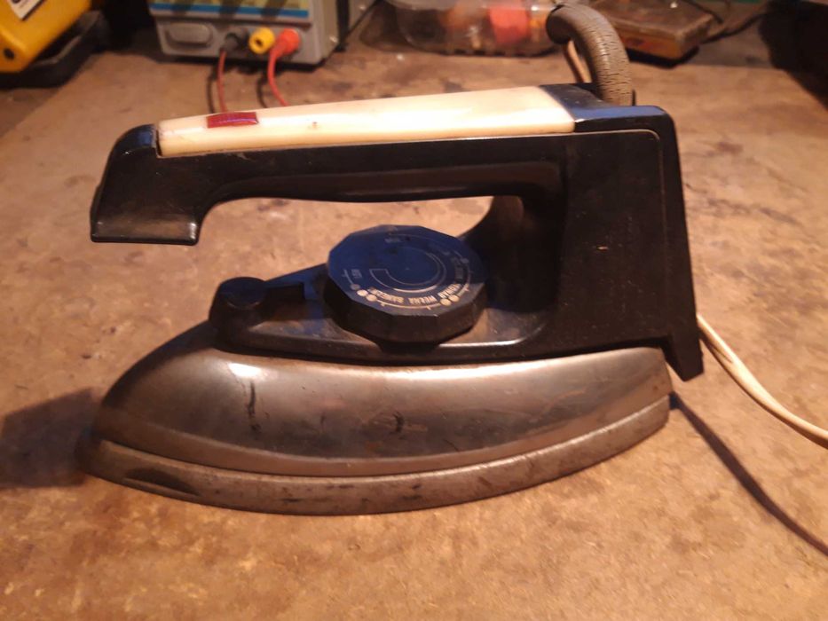 Stare  , zasilacze . , paski klinowe