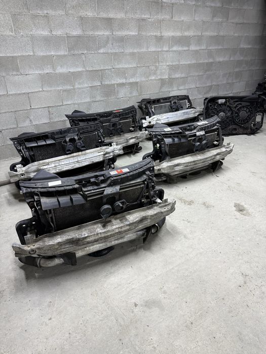 Установча панель, телевізор , касета радіаторів Ауді а6 с6