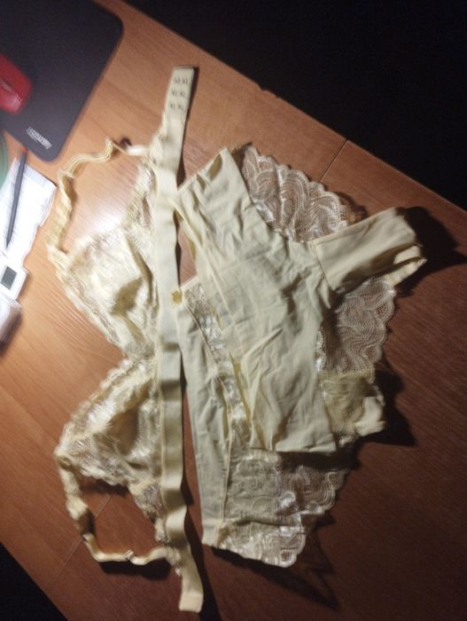 Bielizna marki Tchibo $Stanik plus 2 pary najtek