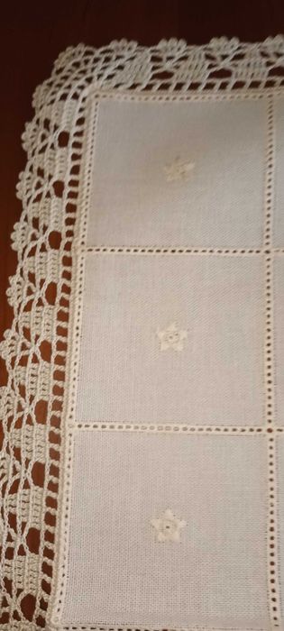 Pano de tabuleiro com renda (novo)