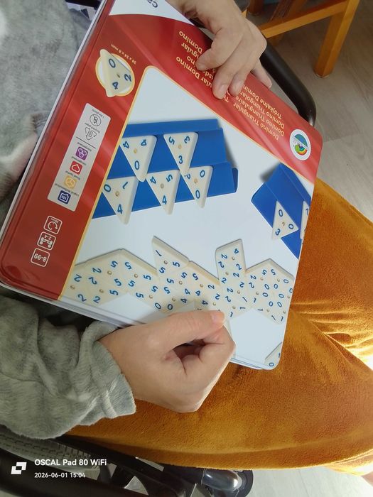 Dominó triangular