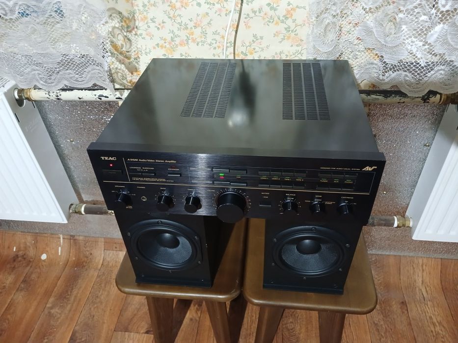 Комплект акустика + підсилювпч  TEAC  A-919AV
