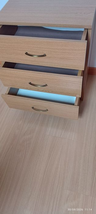 Mesa de cabeceira