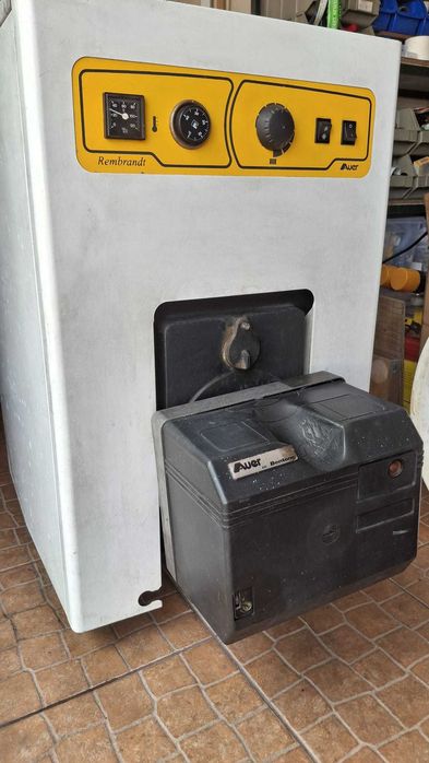 Queimador a gasóleo Auer Bentone B10.