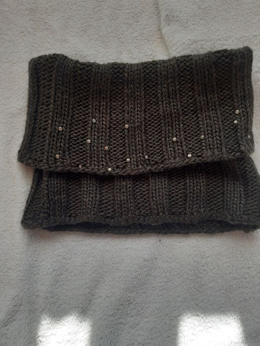 Komin khaki. Monnari