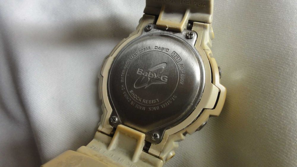CASIO BG - 6902 - g  shock - Baby G