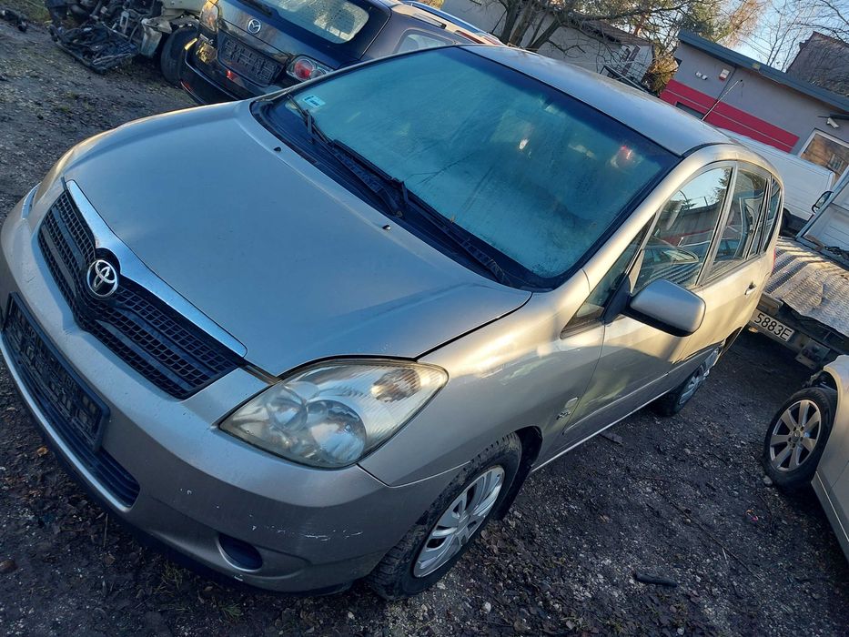 Posiadam czesci toyota corolla verso 2.0d4d