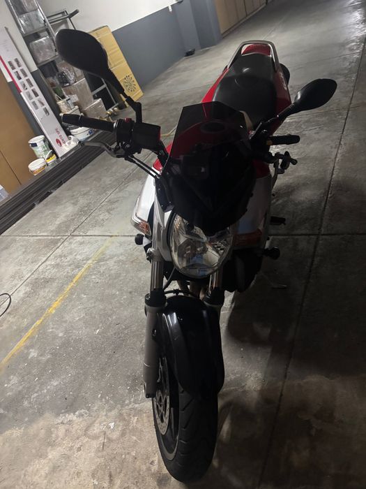 Mota Suzuki GSR 600