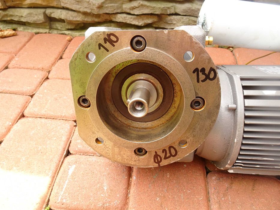 motoreduktor przekładnia kątowa 2,2kw 400 obrotów 1 fazowy 230v