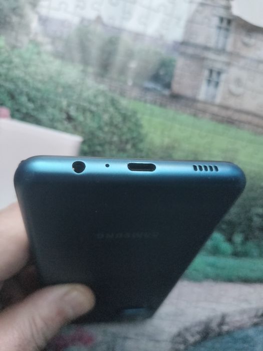 самсунг гелексі А12. 4/128gb гарний стан