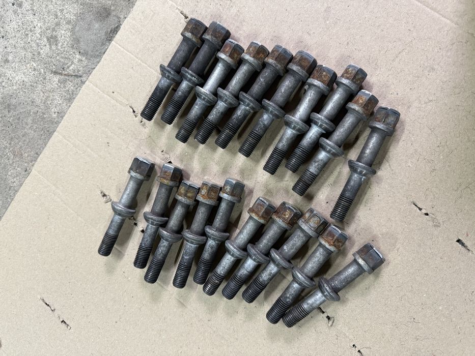 Мерседес 126 болти оригінальних дисків