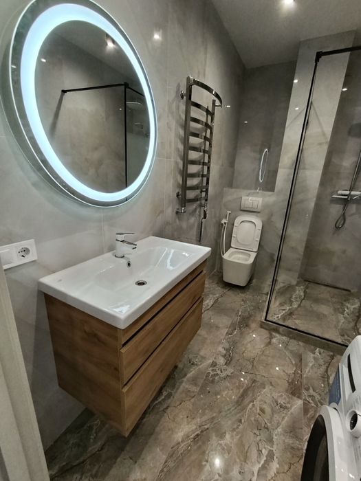 Продається 1 кімнатна квартира .Центр.