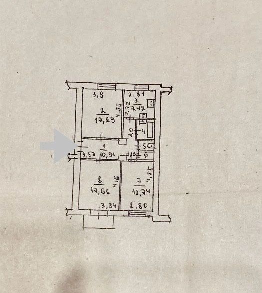 3к з роздільними кімнатами . Площа Маяковського .