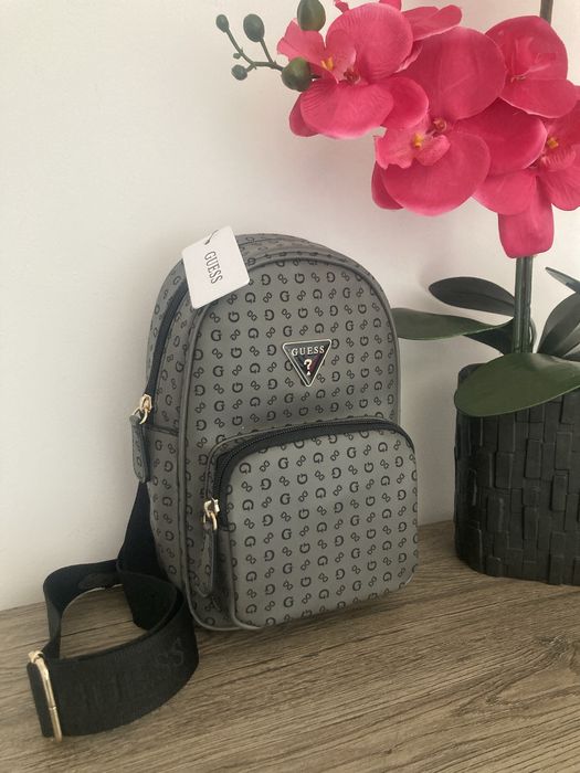 Nowy plecak plecaczek crossbody Guess