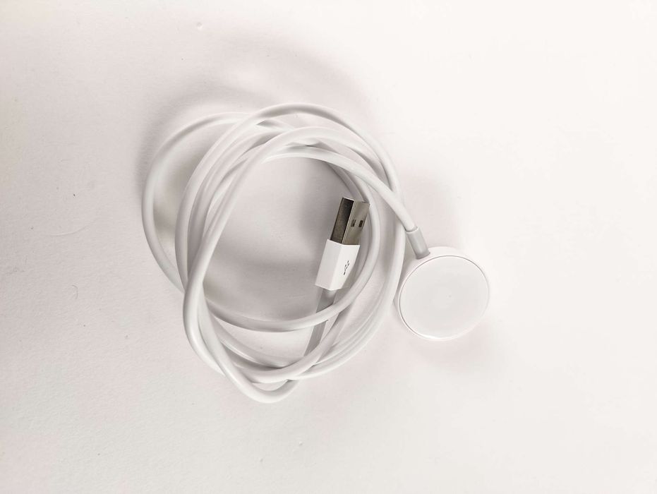 Przewód do ładowania Apple Watch podłączany)