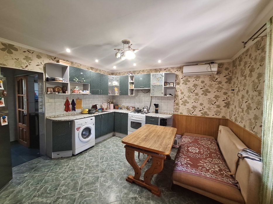 Продається 2-х поверховий (мансарда) будинок у с. Барабой