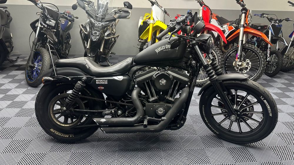 Harley-Davidson 883 Sportster 883 Black/Bobber