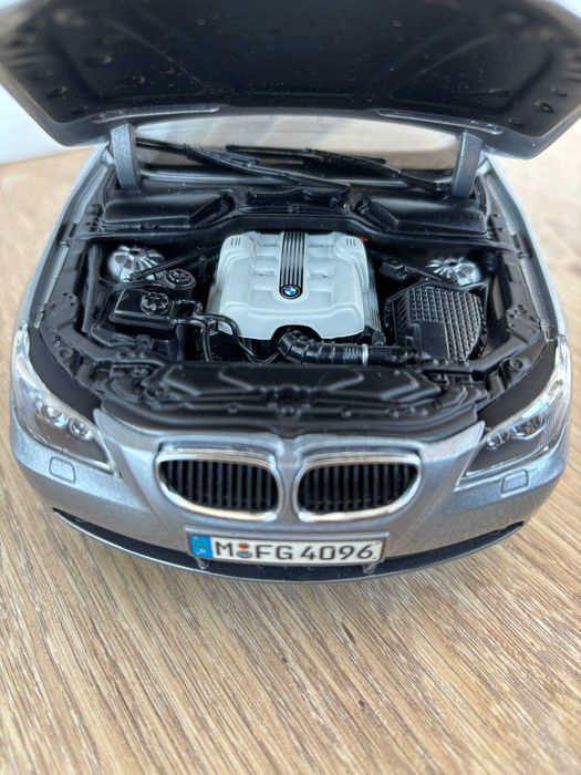 kyosho 1 18 - купити предмети колекціонування - Ціна на OLX.ua