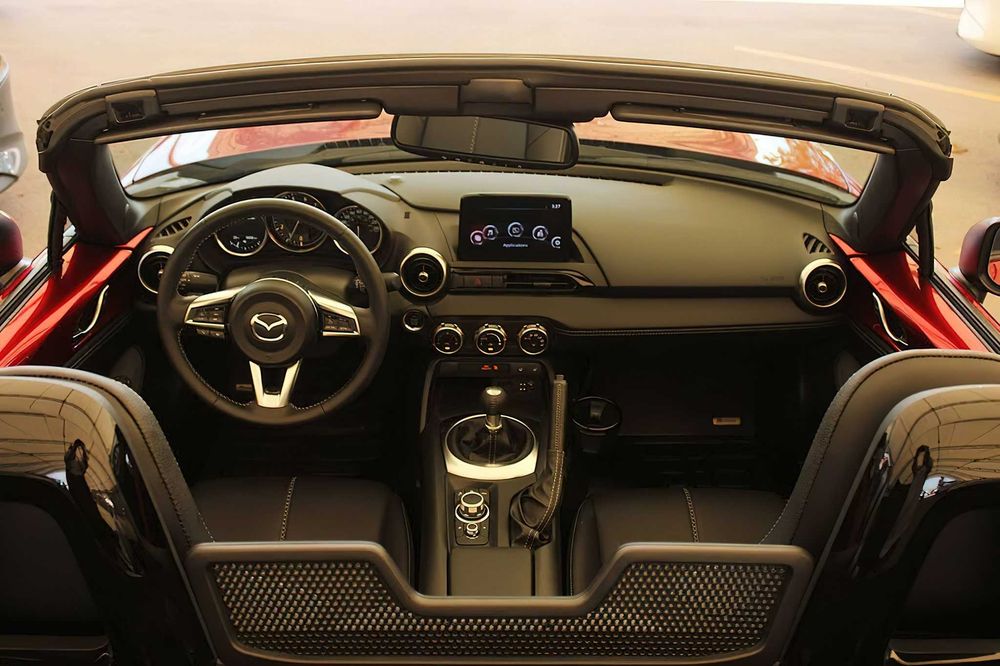 Mazda MX-5 Miata GT      2021