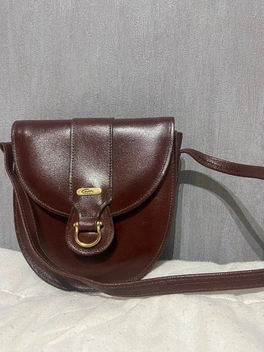 Mala a tiracolo em excelente estado