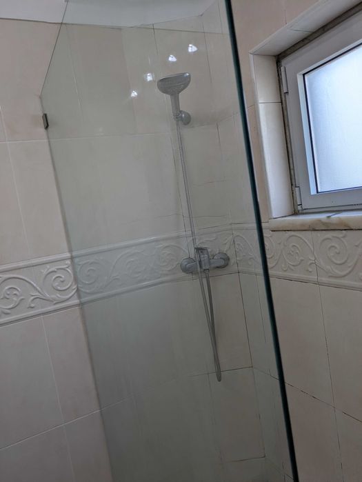 Painel de duche fixo com vidro 8mn