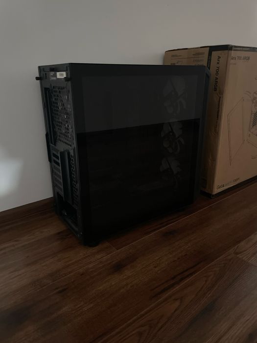 Endorfy arx 700 ARGB